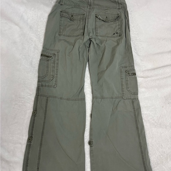 Aeropostale Olive Cargo Pants - Picture 2 of 4